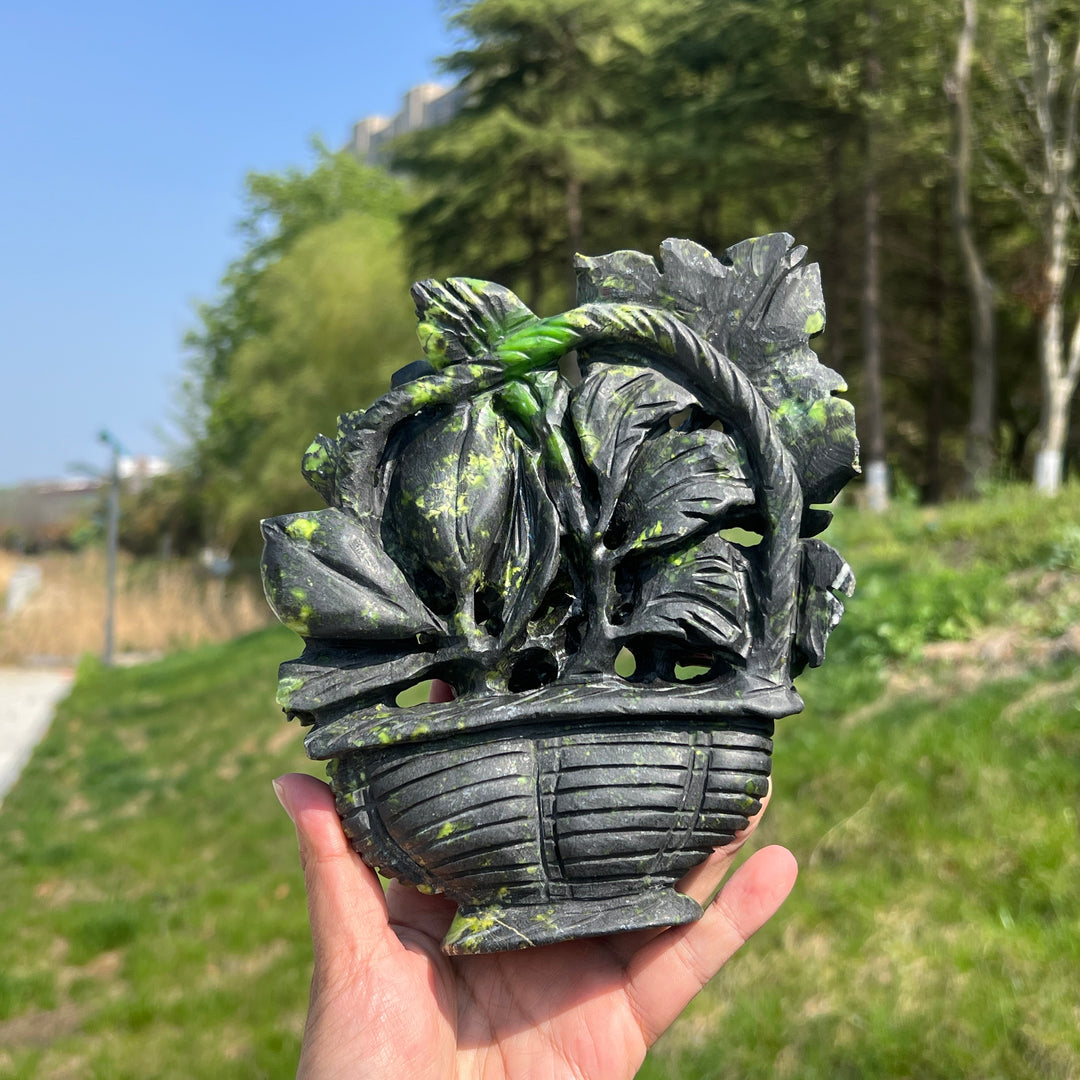 Unique,Natural Crystal Carving Serpentine Flower