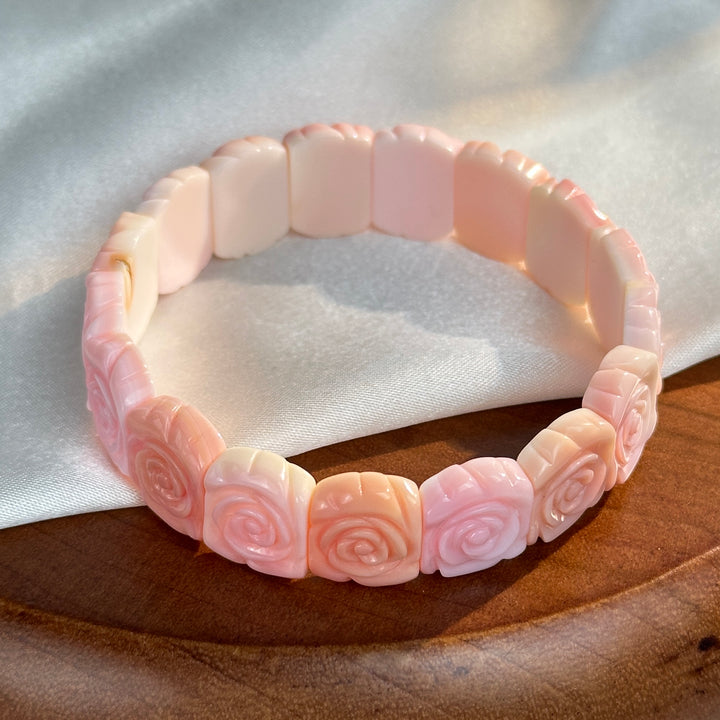 Queen Conch Shell Rose Carved Square Bead Bracelet 15.6-16.0mm