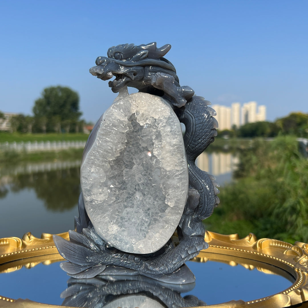 Agate Geode Dragon
