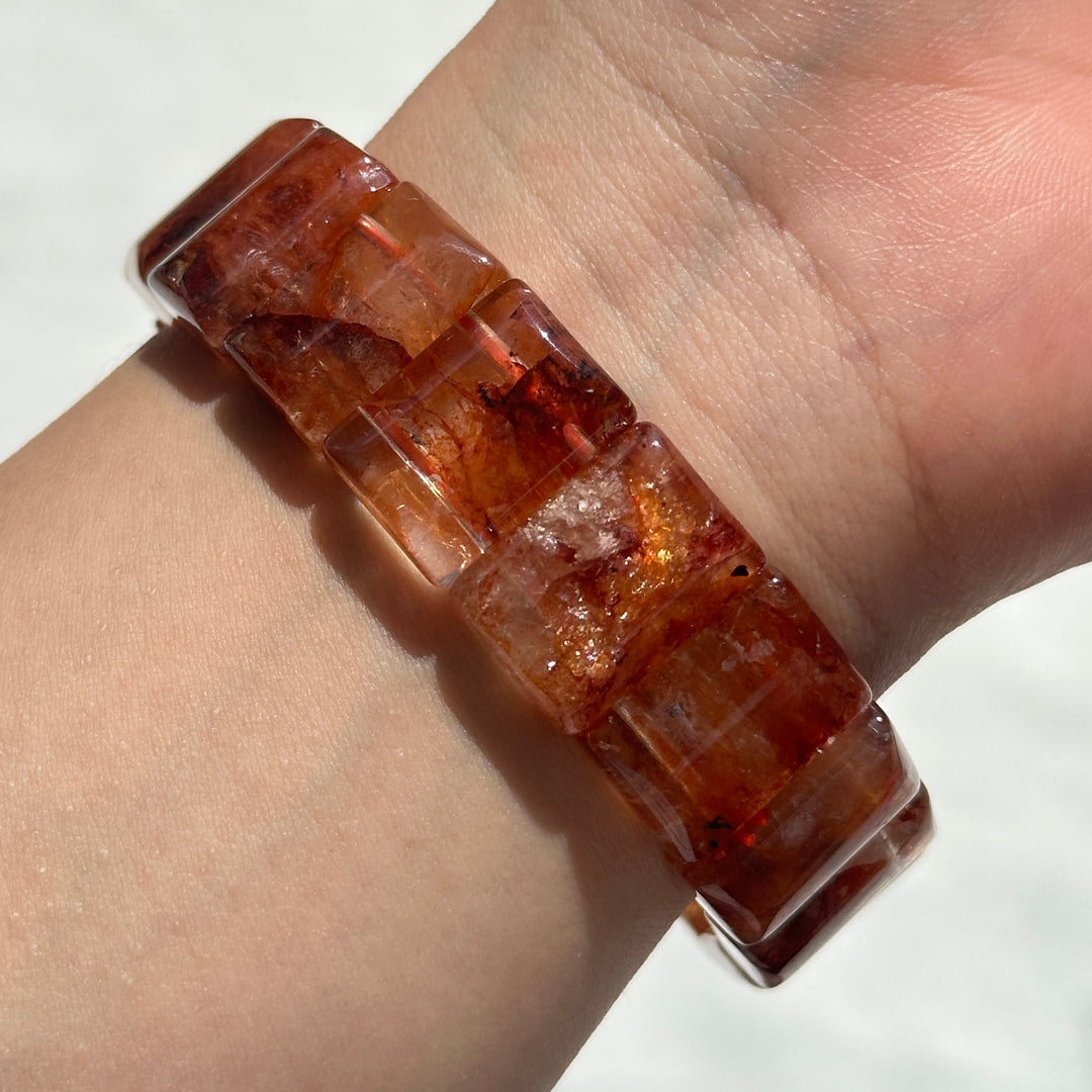 Fire Quartz Square Bead Bracelet 16.3-16.9mm