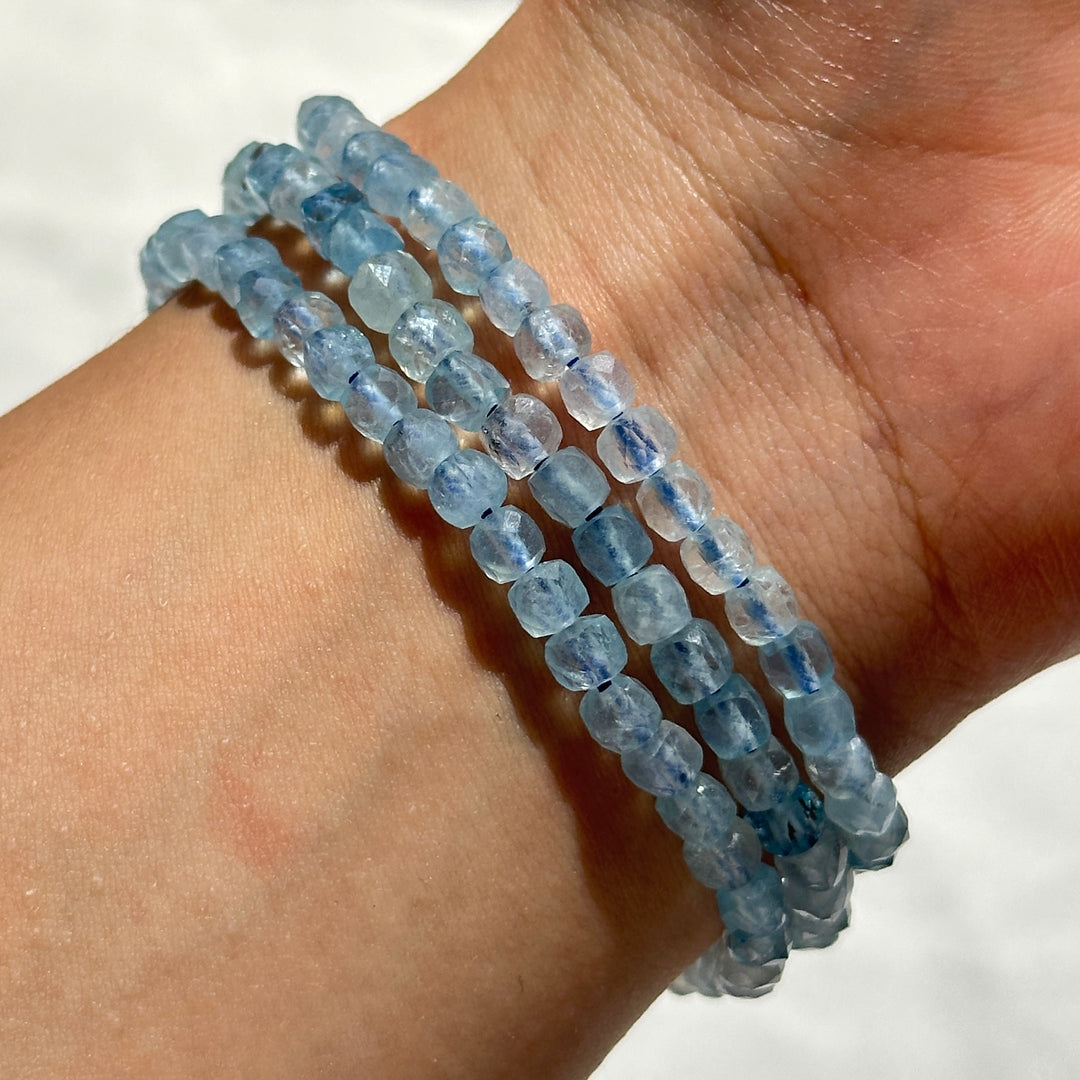 Aquamarine Small Faceted Beads Bracelet 3.8-4.1mm