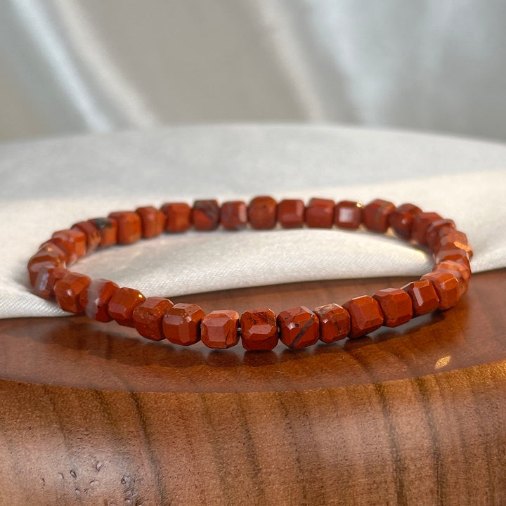 Red Jasper Square Cut Bracelet 4.8-5.6mm