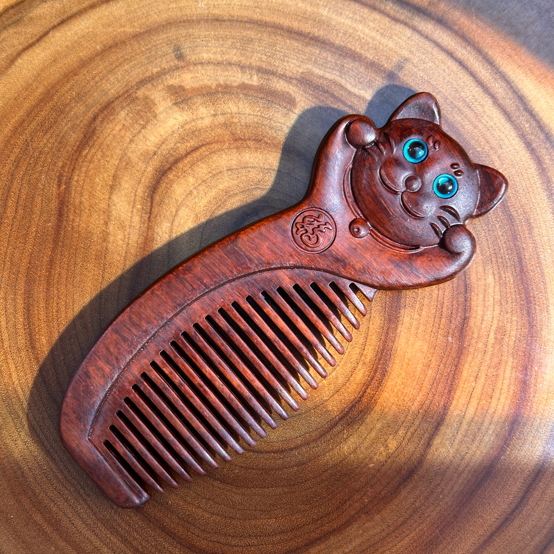 Purple Sandalwood Lucky Cat Carved Comb
