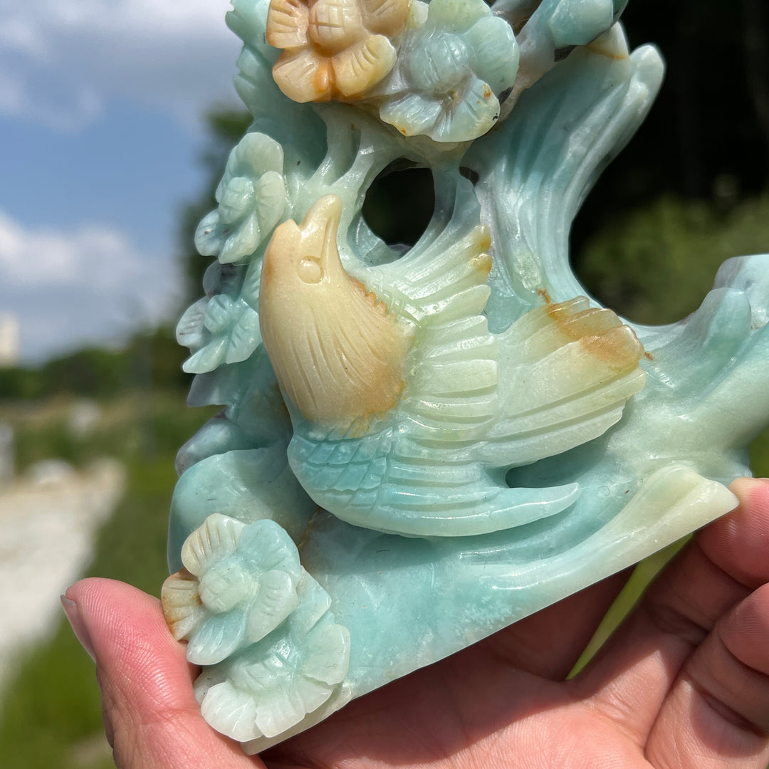Unique,Natural Blue Quartzite Bird & Flower Carving