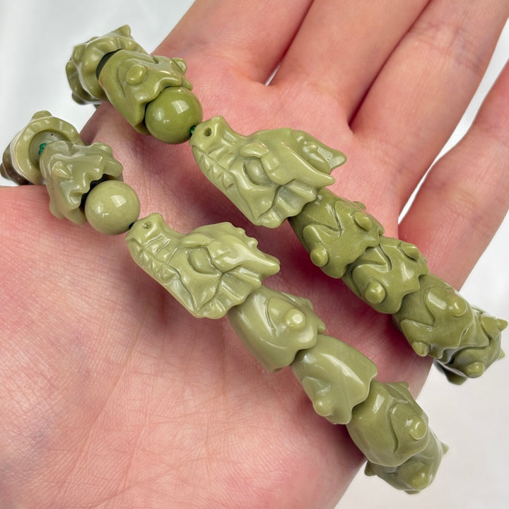 Alashan Agate Green Dragon Bracelet 12.9-13.5mm
