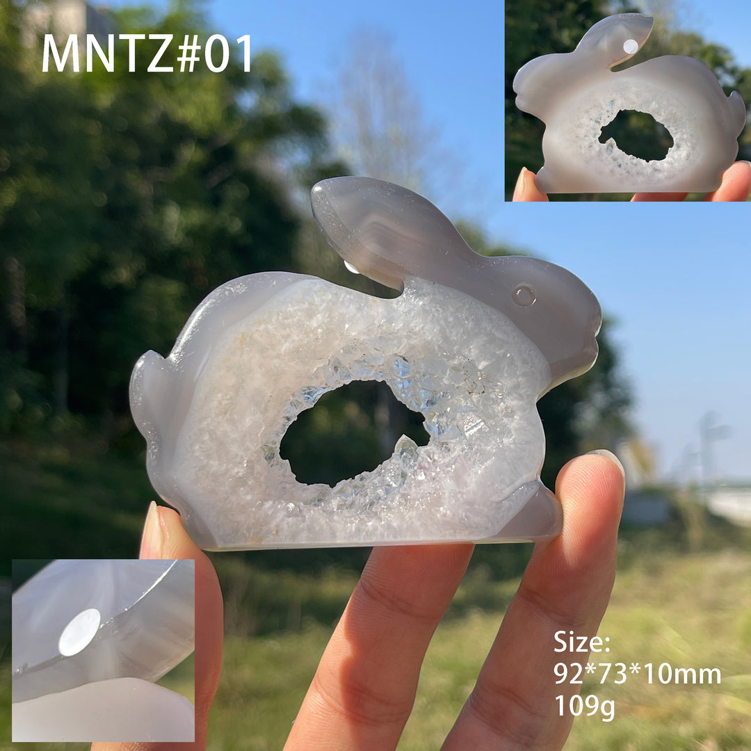 Unique,A Slightly Imperfect Natural Crystal Carving Agate Geode Rabbit