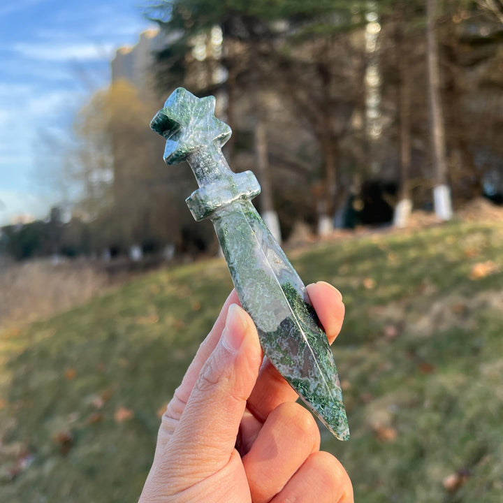 Natural Crystal Carving Dagger