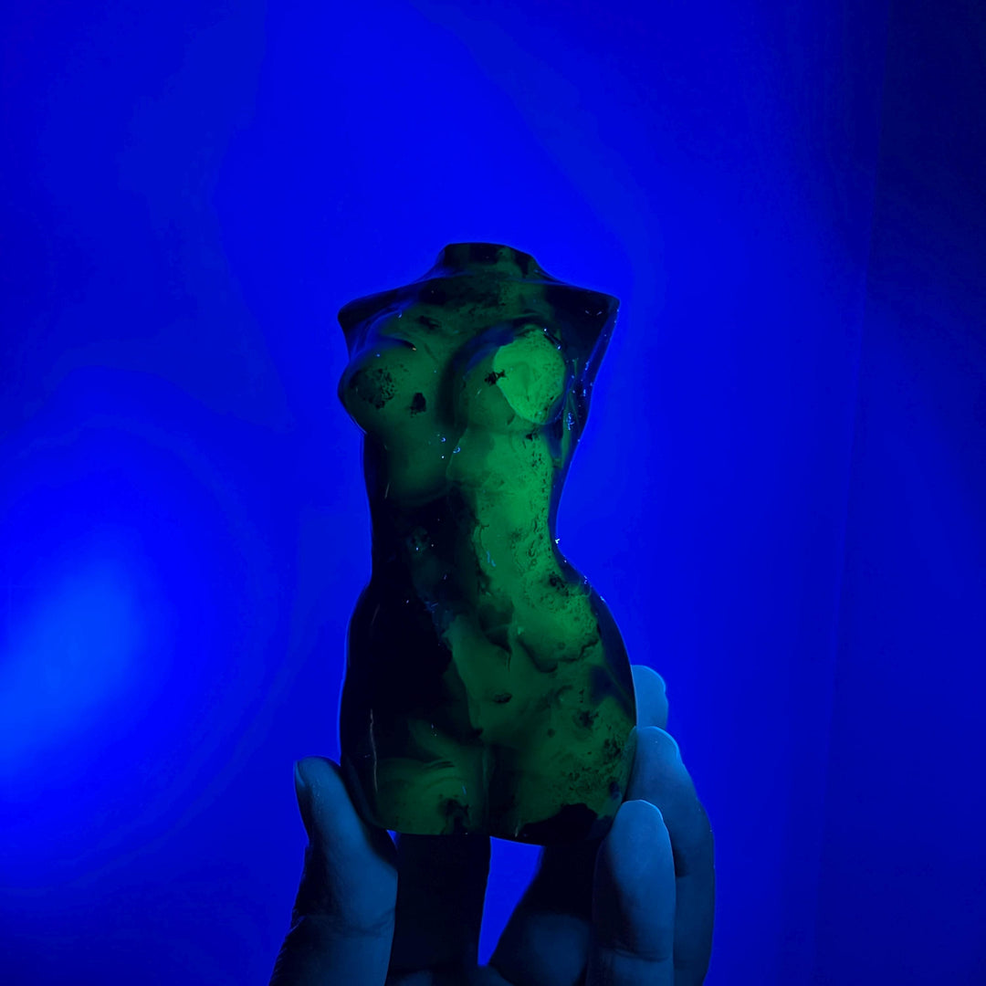 Natural Volcanic Agate Goddess Carving