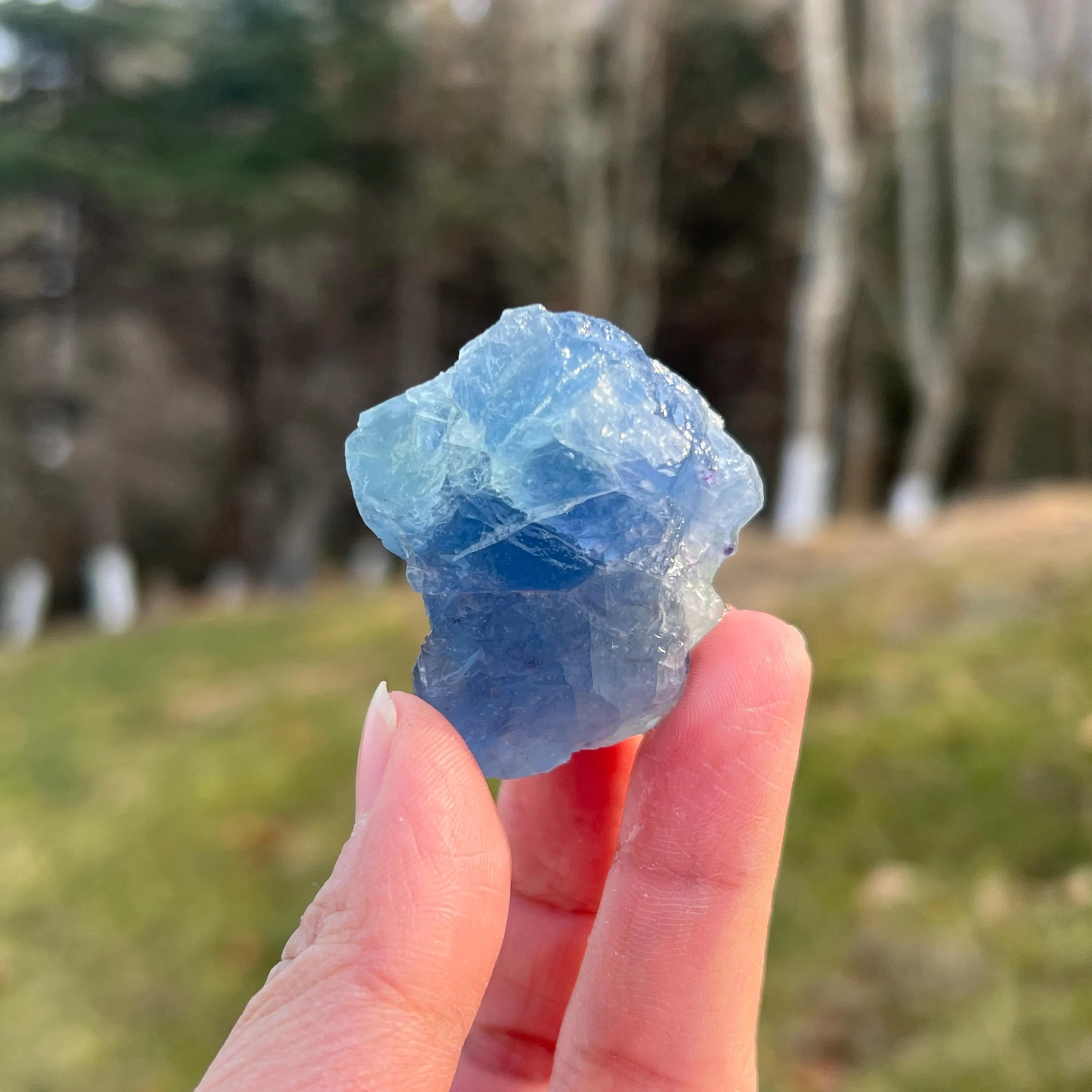 STONE  ライトブルー Natural Blue Fluorite Raw Stone – KiKi Crystal