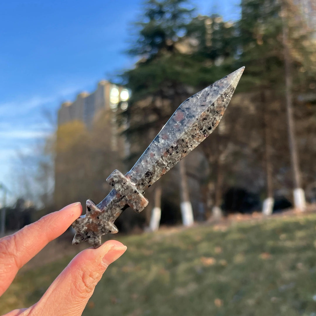 Natural Crystal Carving Dagger