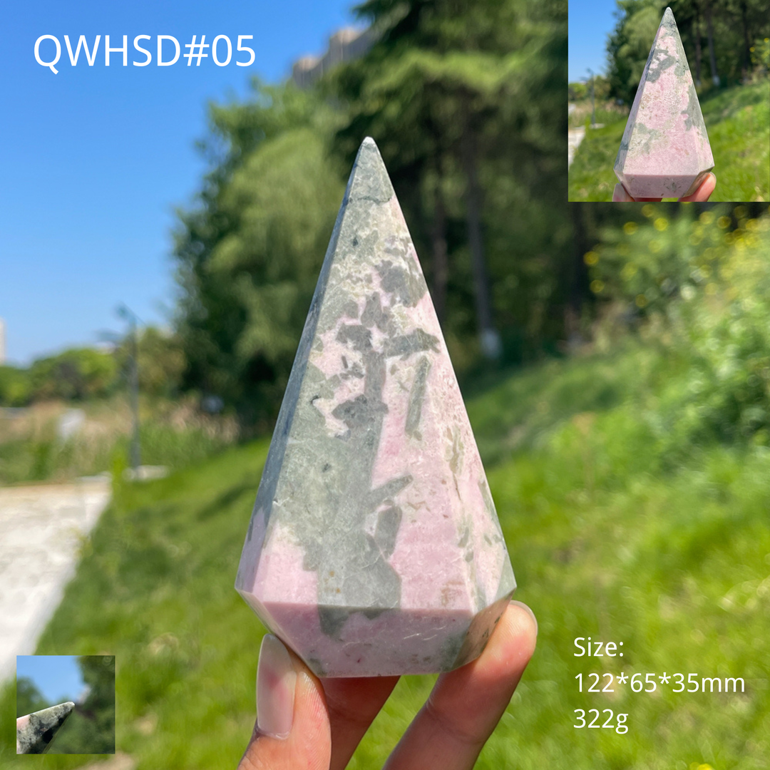 Unique,A Slightly Imperfect Natural Rhodonite With Diopside Teardrop
