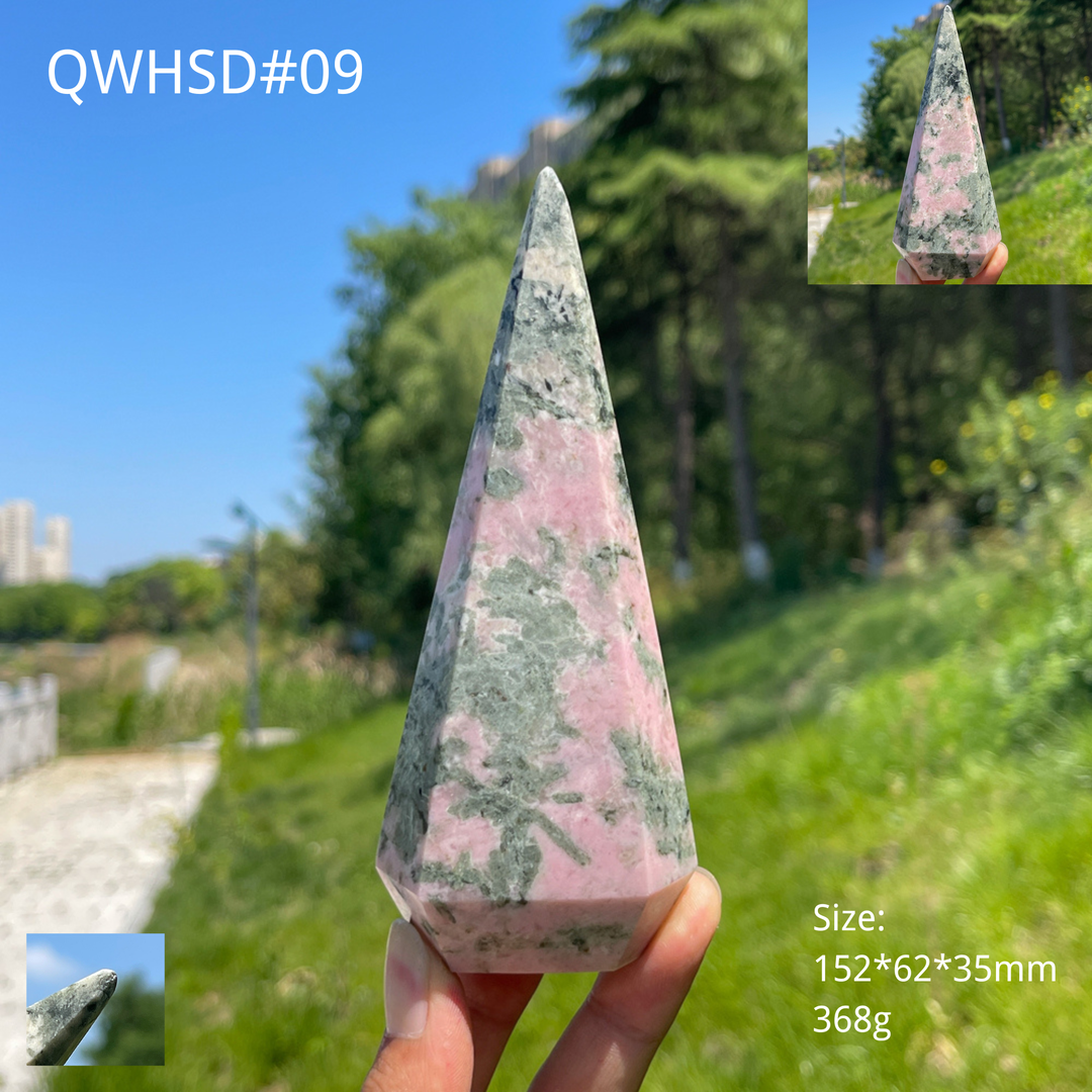 Unique,A Slightly Imperfect Natural Rhodonite With Diopside Teardrop