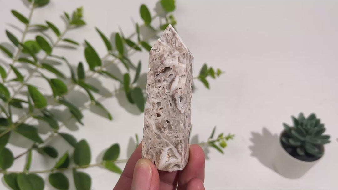 Unique,A Slightly Imperfect Natural Sphalerite Crystal Point