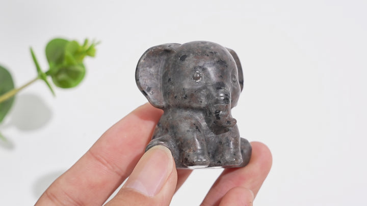 Natural Crystal Carving Cute Sitting Elephant