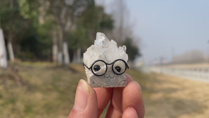 Kristallbaum mit Rohstein