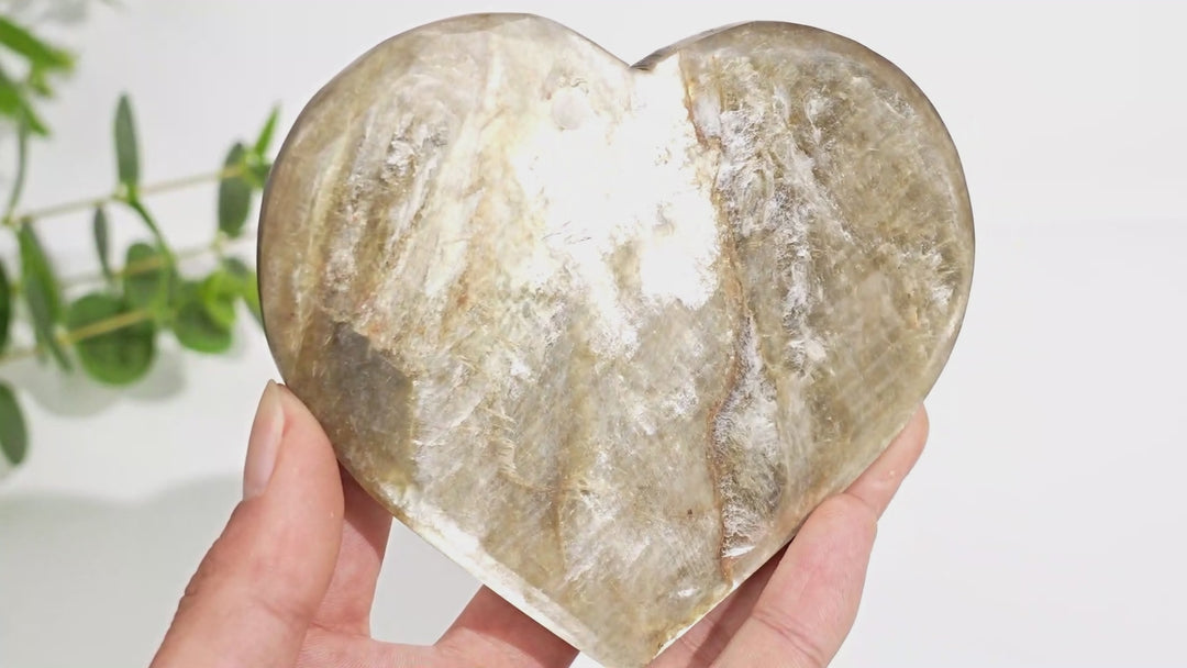 Unique,Imperfect Natural Crystal Phlogopite Heart