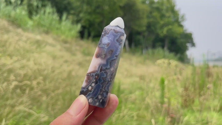 Natural Crystal Exquisite Blue Flower Agate Point