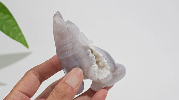 Natural Crystl Agate Geode Howling Wolf Carving