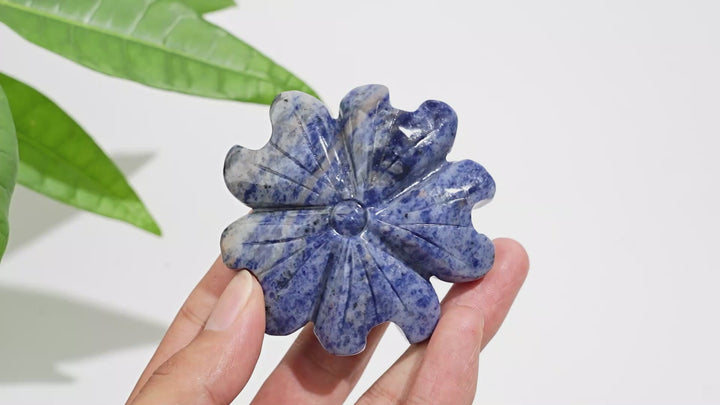 Natural Crystal Heart Four-Leaf Clover Carving
