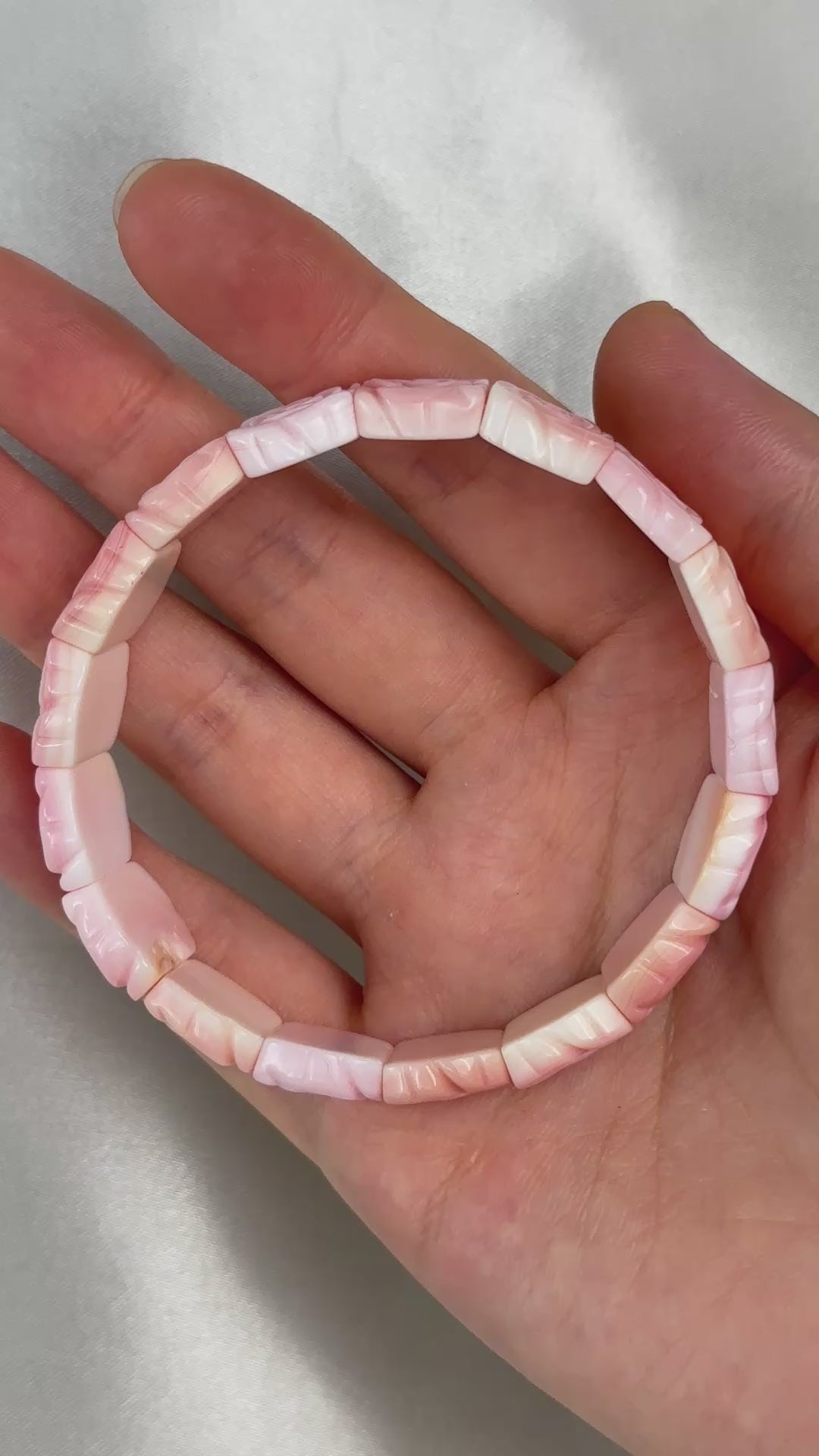 Queen Conch Shell Rose Carved Square Bead Bracelet 15.6-16.0mm