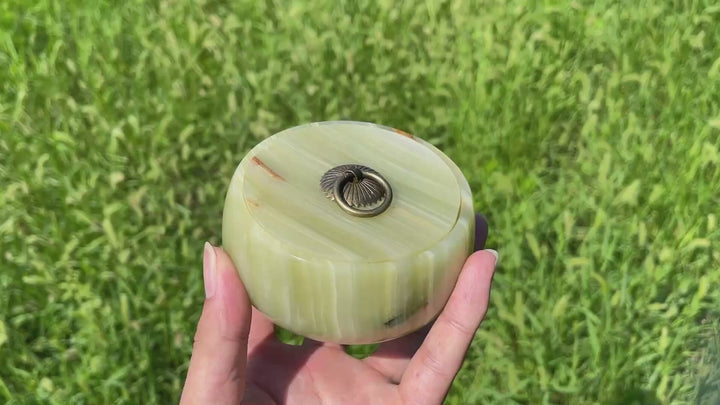 Unique,A Slightly Imperfect Natural Crystal Afghanistan Jade Trinket Box