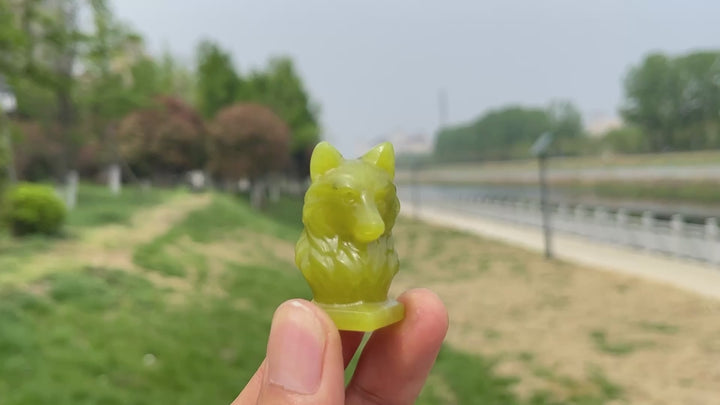 Natural Crystal Wolf Head Carving