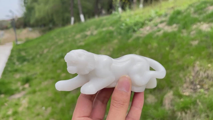 Natural Crystal White Jade Tiger Carving