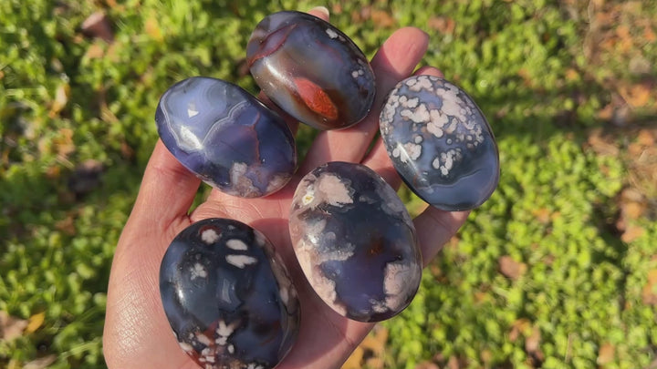 Natural Blue Flower Agate Palm Stone