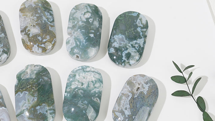 Natural Moss Agate Palm Stone