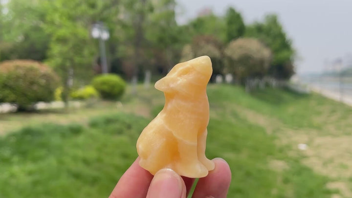 Natural Crystal Howling Wolf Carving
