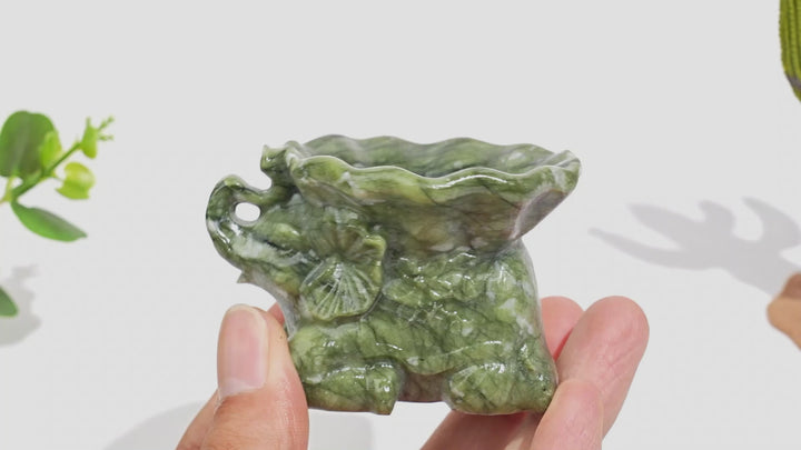 Natural Crystal Cute Lotus Leaf Elephant Carving