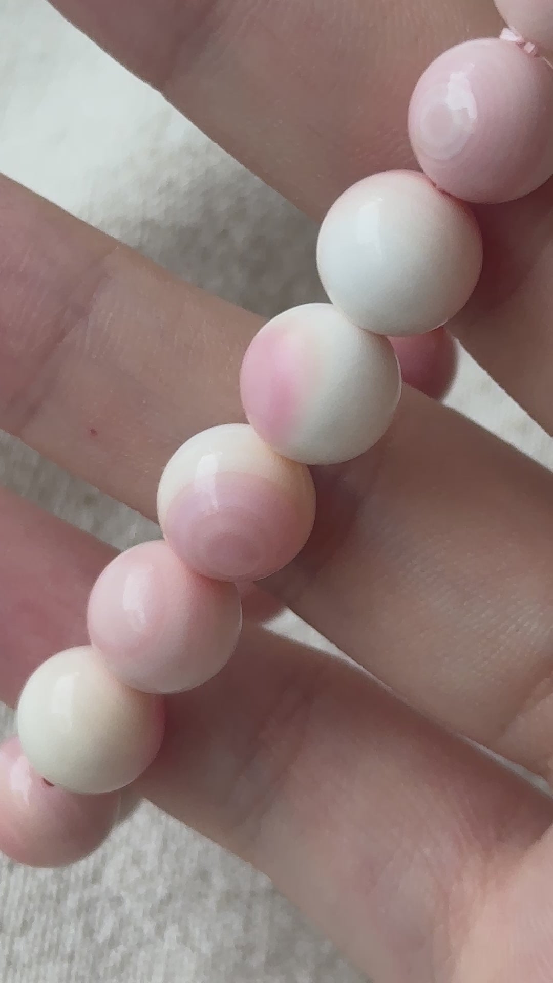 Queen Conch Shell Bead Bracelet 9.3-9.7mm
