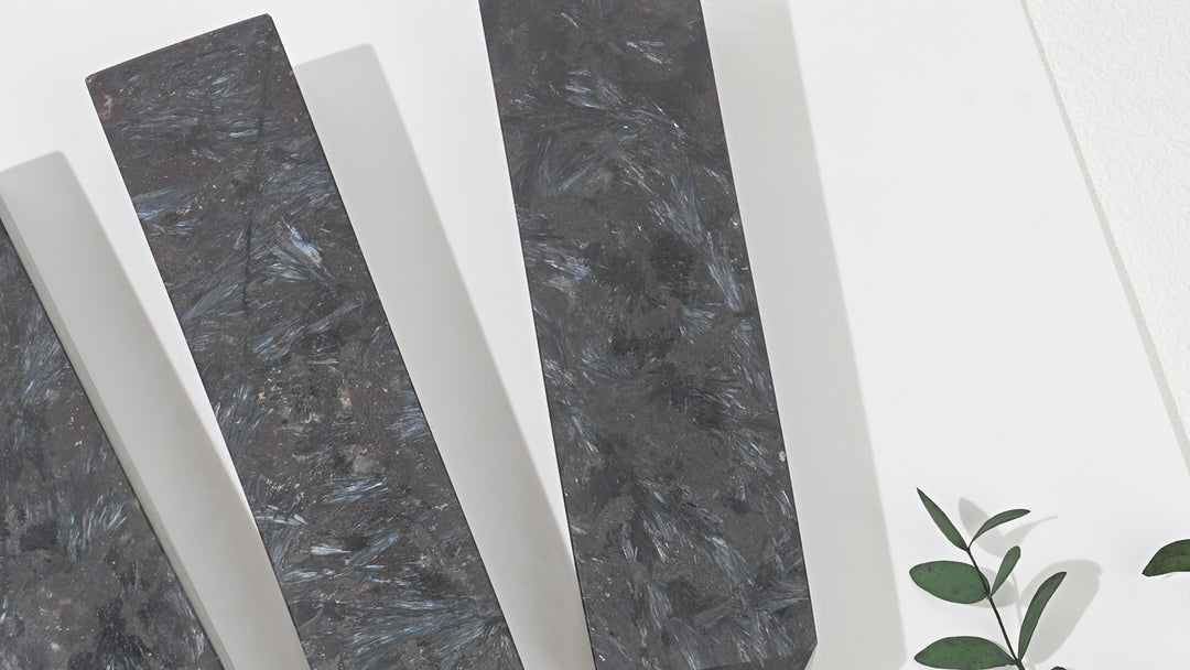 Natural Arfvedsonite with Garnet Stone Point