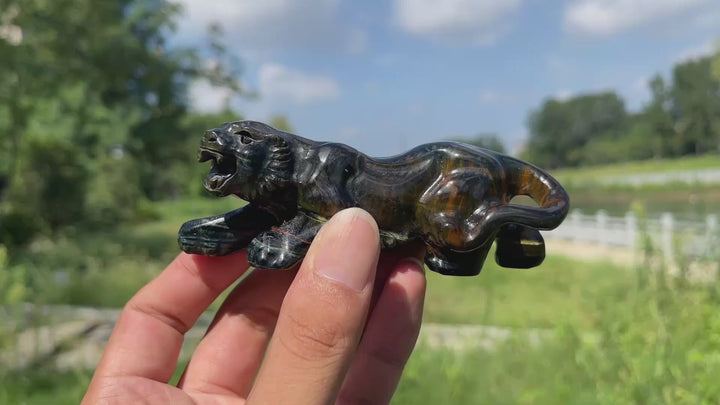 Unique,Natural Crystal Carving Blue And Yellow Tiger's Eye Tiger