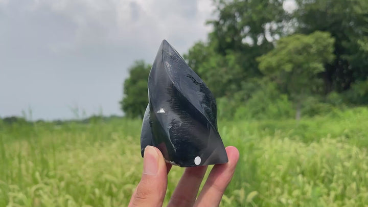 Unique,A Slightly Imperfect Natural Crystal Volcanic Agate Flame
