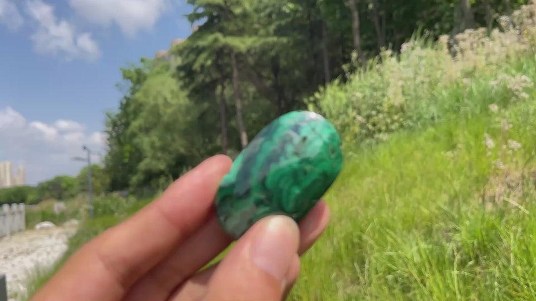 Natural Crystal Malachite Palmstone