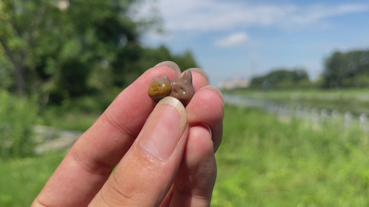 Natural Crystal Mini Alashan Agate Playful Cat Carving