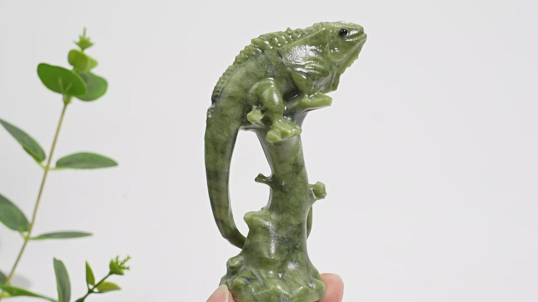 Natural Crystal Carving Cute Lizard On Branch