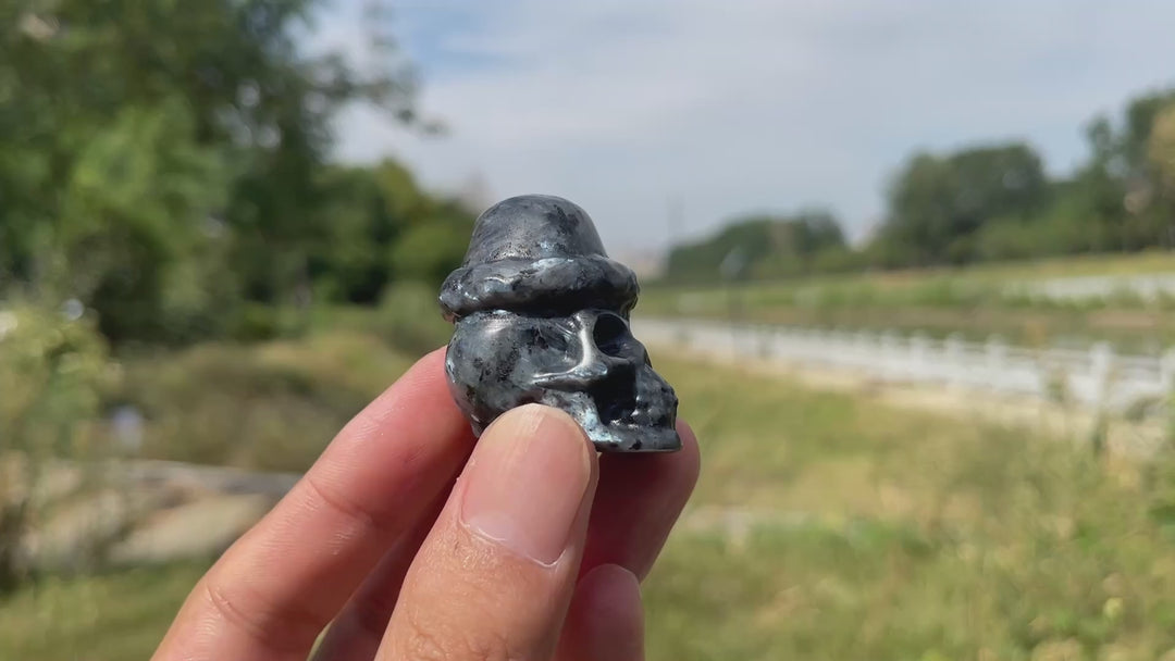Natural Crystal Carving Santa Hat Skull