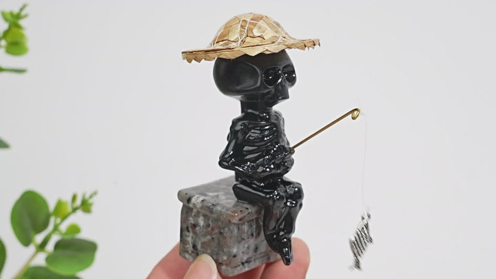 Natural Crystal Straw Hat Skeleton Fisher