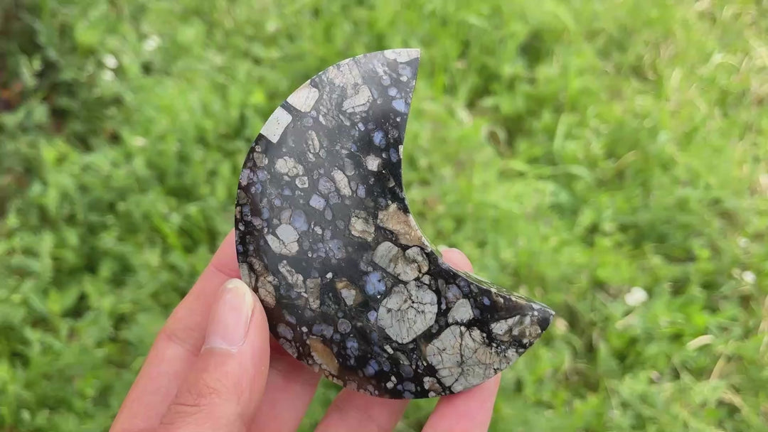 Natural Crystal Que Sera Stone Moon Carving