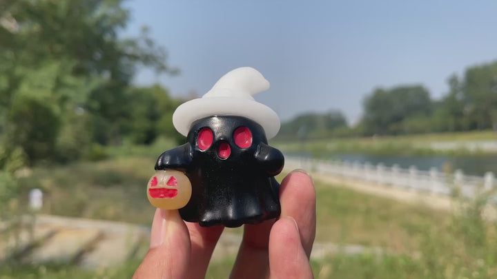 Natural Crystal Carving Witch Hat Ghost With Pumpkin Lantern