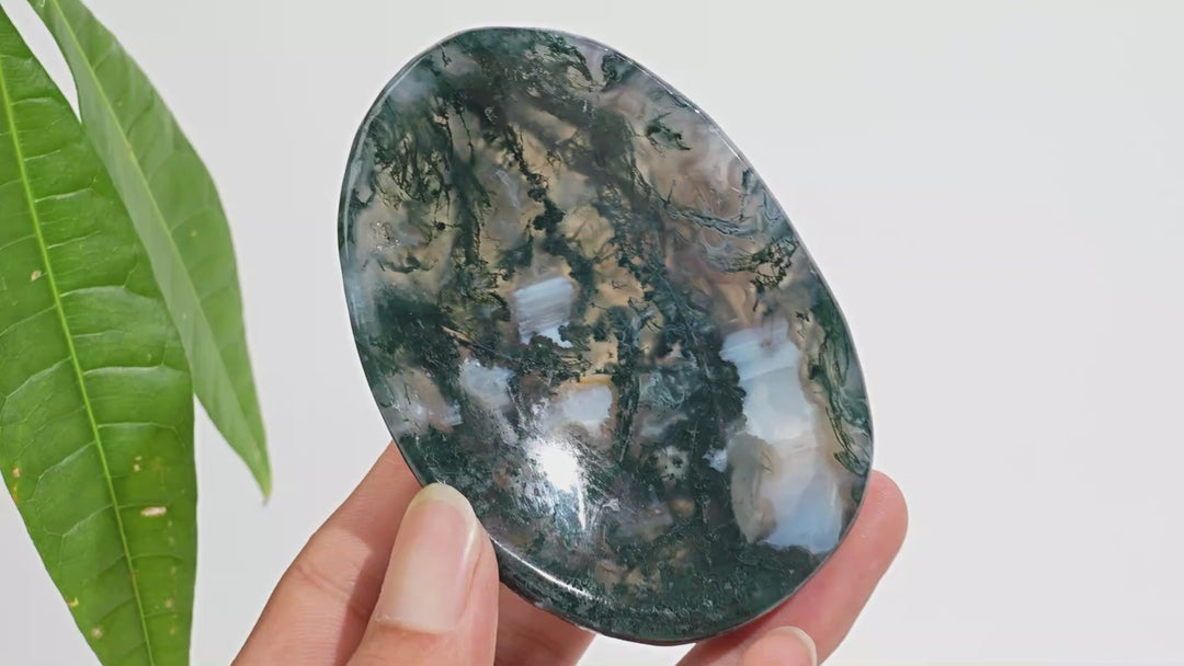 Unique,Natural Crystal Carving Moss Agate Bowl