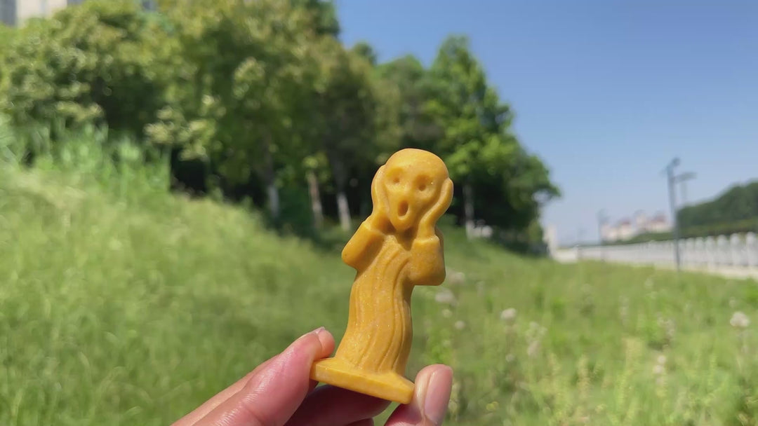 Natural Crystal Scream Ghost Carving