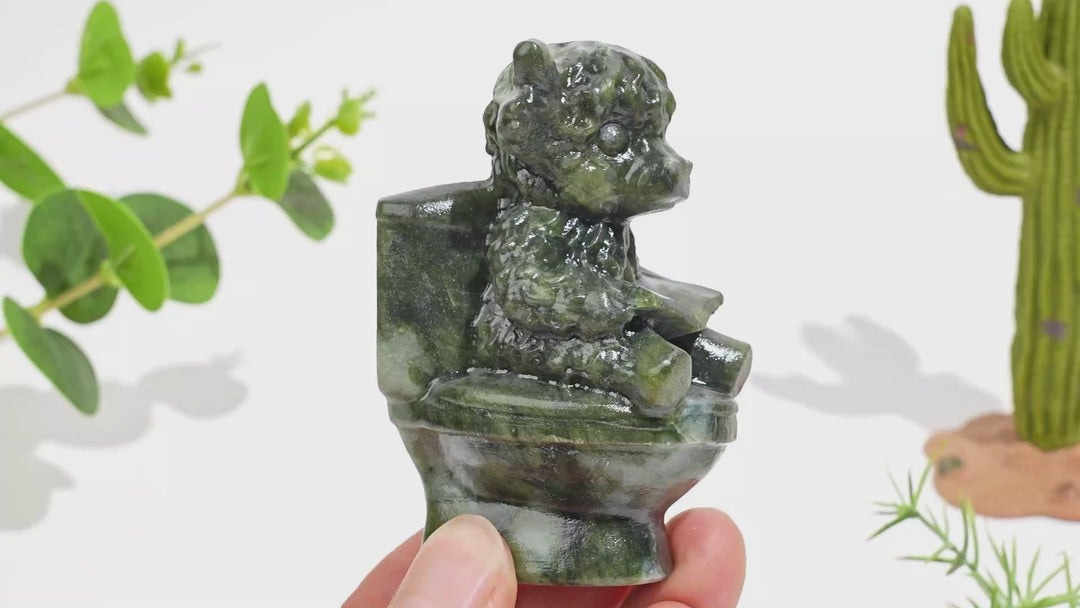 Natural Crystal Highland Cow On Toilet Carving