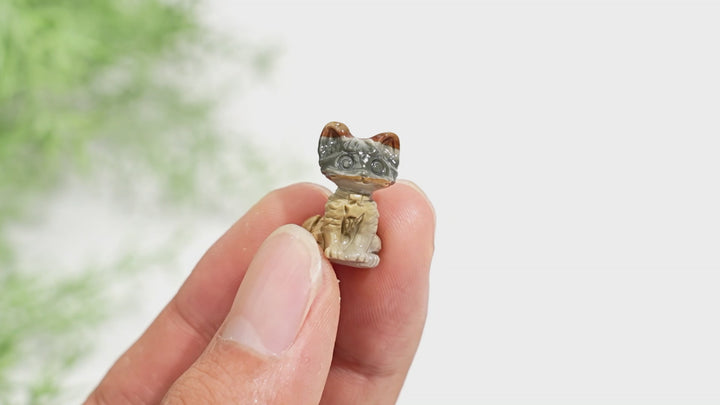 Natural Alashan Agate Hunter Mini Cat Carving