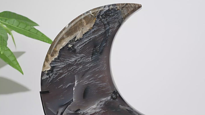 Unique,A Slightly Imperfect Natural Crystal Volcanic Agate Moon