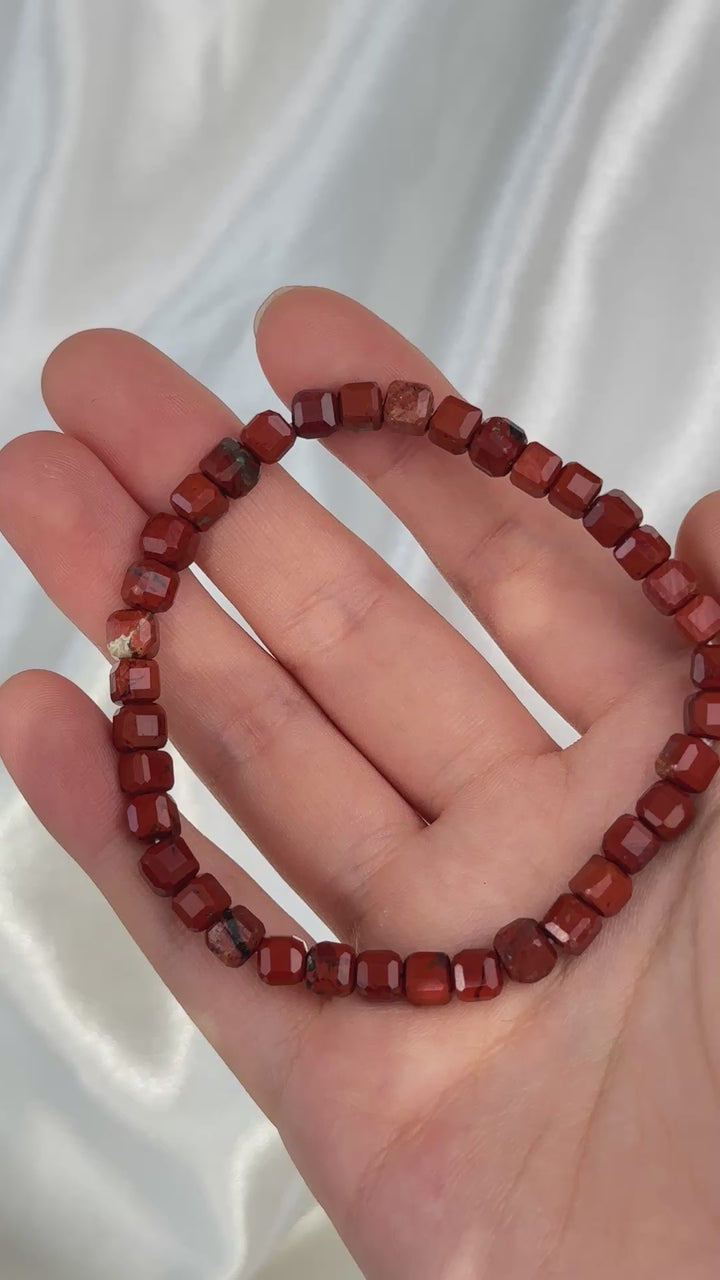 Red Jasper Square Cut Bracelet 4.8-5.6mm