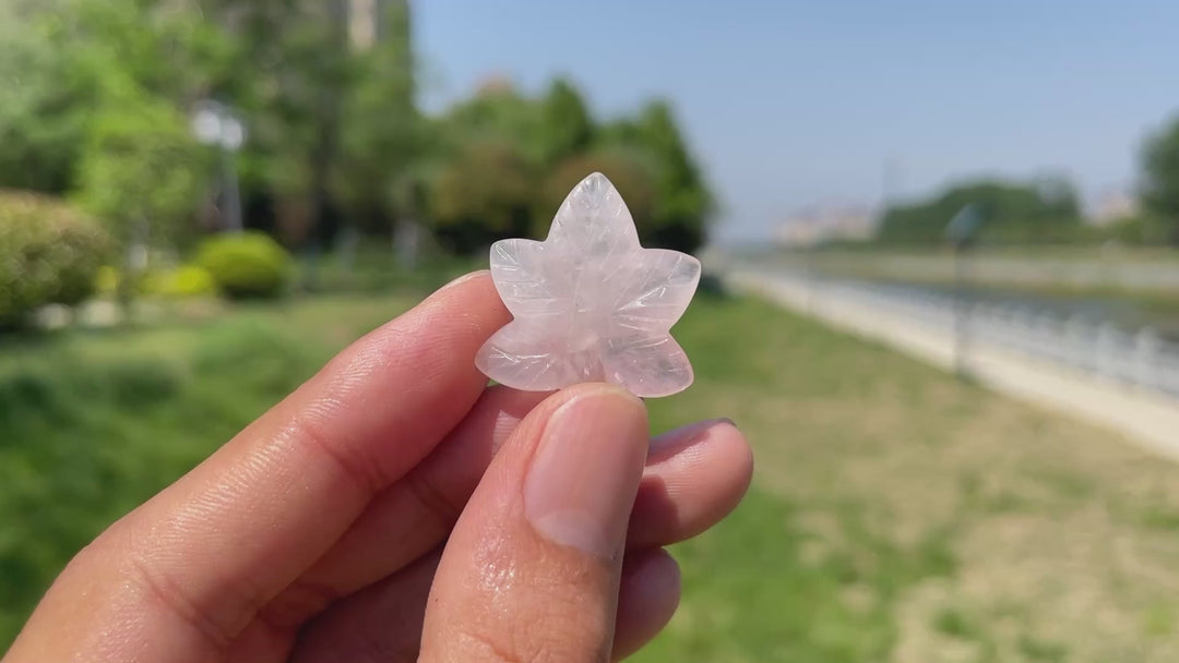 Natural Crystal Mini Maple Leaf Carving