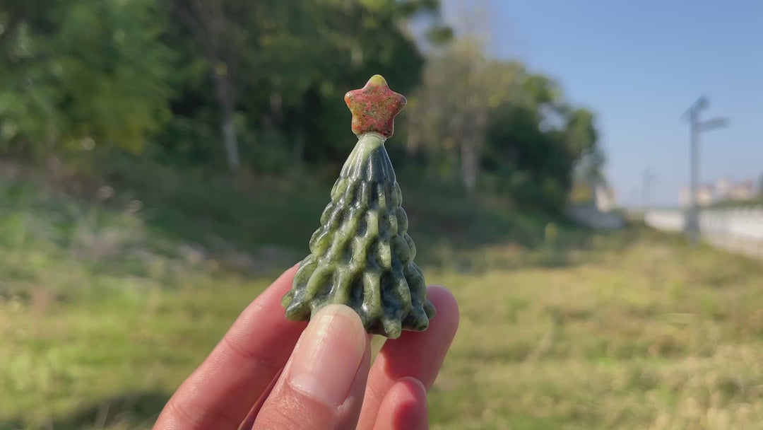 Natural Crystal Carving Christmas Tree With Star